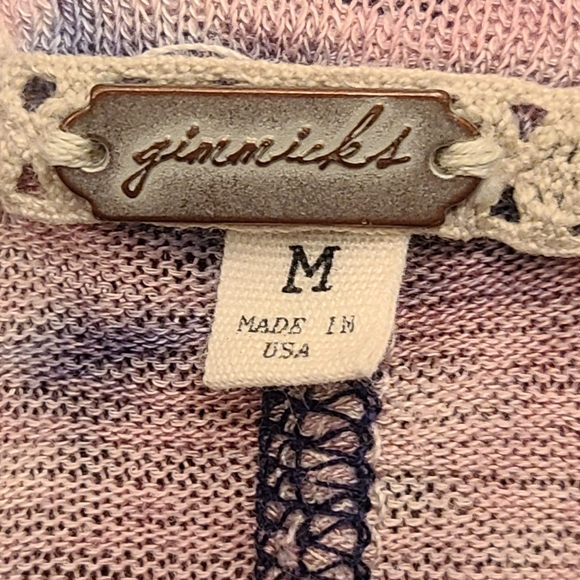 Gimmicks size M tie-dyed  top - Picture 4 of 7